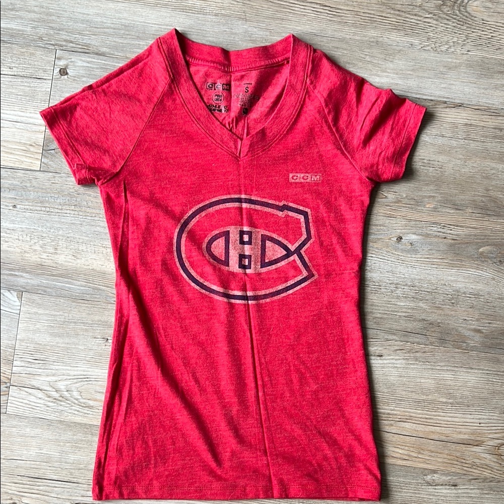 Official Montreal Canadiens Hockey V-Neck T-Shirt